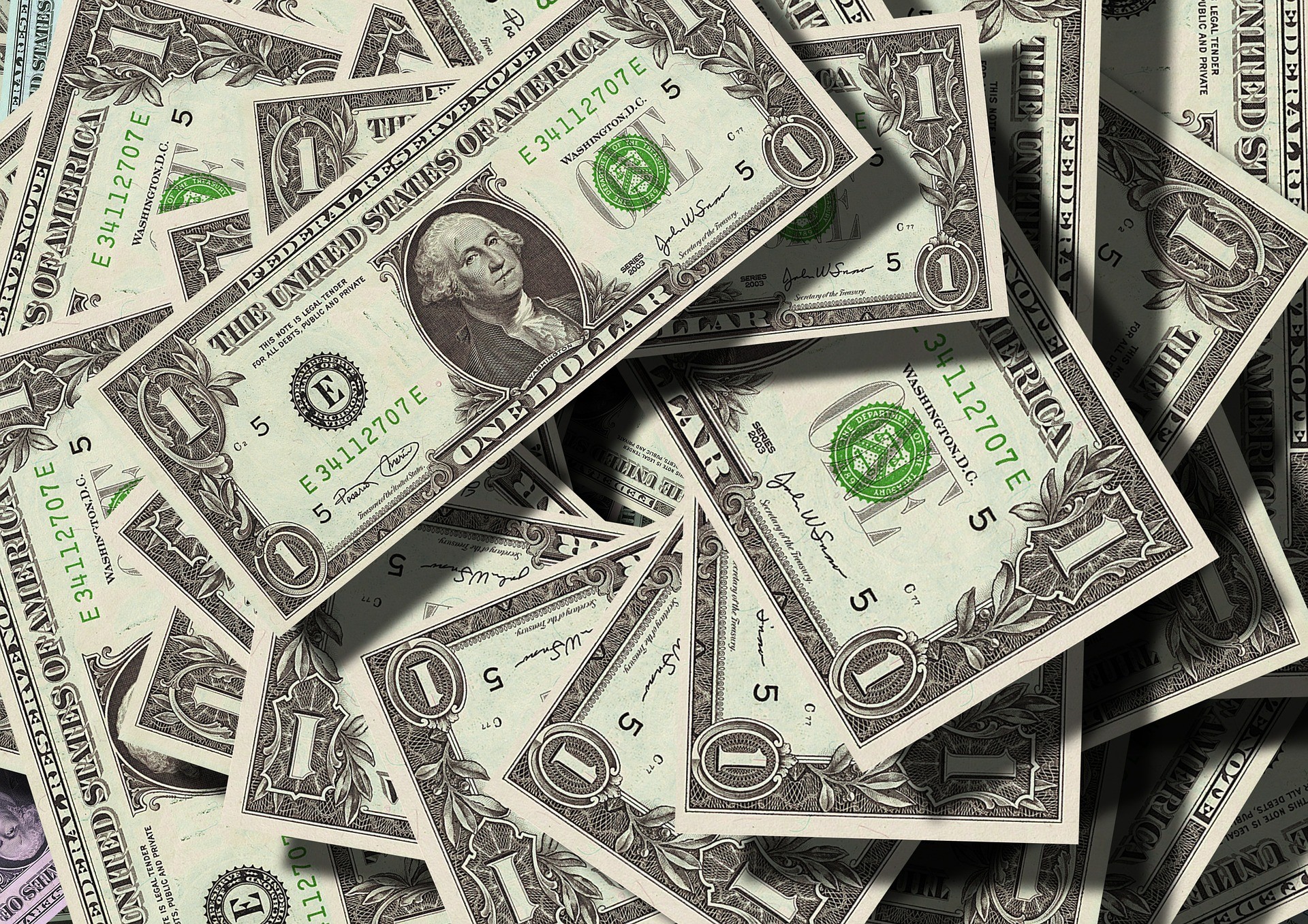 3 Tips to Help You Raise Funds to Start Your New Business 3 Tips to Help You Raise Funds to Start Your New Business